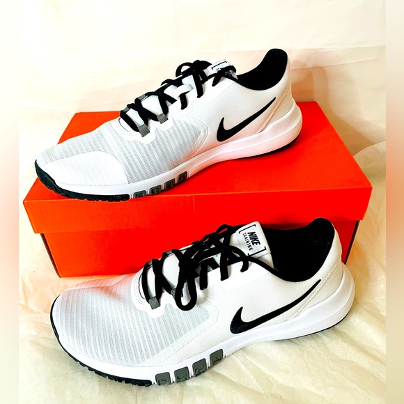 New in box Nike Flex Control 4  Men’s workout shoes, rubber shoes white size 9.5 - Picture 10 of 12